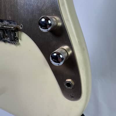 Fender Musicmaster with Maple Fretboard 1956 - 1959 - Desert Sand image 5