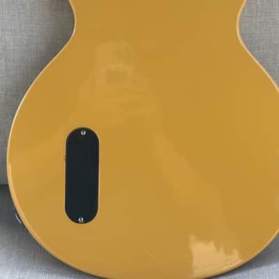 Gibson Les Paul Junior 2015 - Gloss Yellow image 4