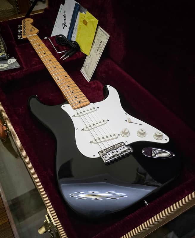 Collector-grade! 1993 Fender Japan 50'S Reissue ST54 "Blackie" Stratocaster BLK in Excellent Condition image 1