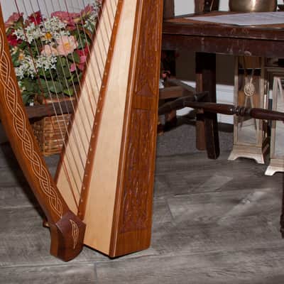 Roosebeck 22-String Heather Harp w/ Full Chelby Levers - Knotwork image 5