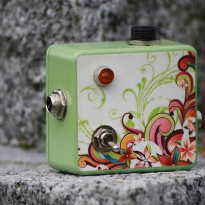 Millipede FX - Mini Buffer - Guitar Switch Pedal - 'Pistachio Sundae' - 2014 image 1