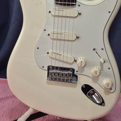 Fender American Standard Stratocaster 2016 - Olympic White image 15