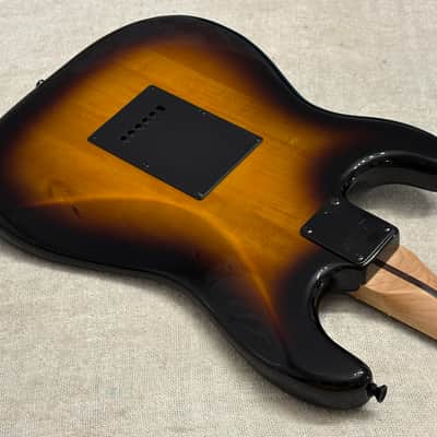 2014 Squier Bullet Stratocaster HH Tremolo Black Hardware Rosewood Fretboard image 15