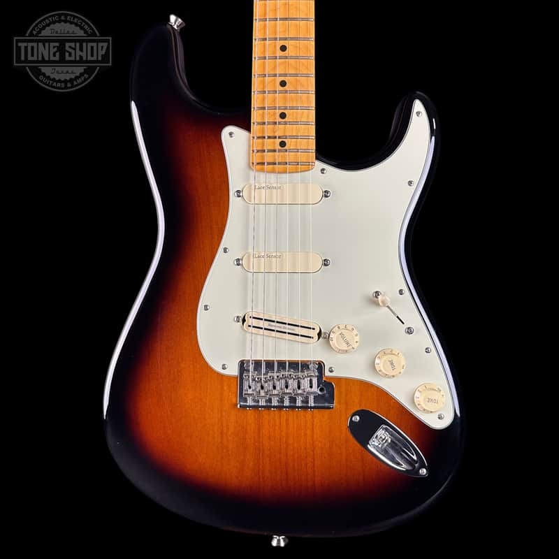 Used 2023 Fender American Professional II Stratocaster 2-Tone Sunburst w/Changed Pickups w/case TSU24779