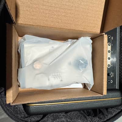 Positive Grid Spark 40 40-Watt 2x4" Modeling Guitar Combo, uLooper, Sparkcontrol foot switch, Spark bag image 6