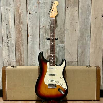 Rare 1986 Fender American Vintage '62 Stratocaster - 3-Color Sunburst, Wicked Kool Vintage Stratocaster! Pro Set Up and Ships Fast! image 19