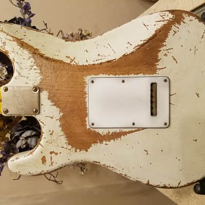 Fender Stratocaster Custom American Performer Heavy Relic Nitro Vintage White image 4