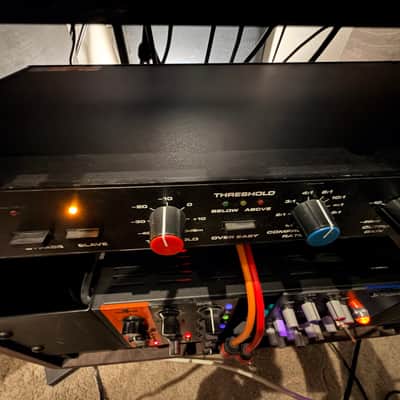 STUDIO-READY dbx 160XT Compressor / Limiter | Reverb