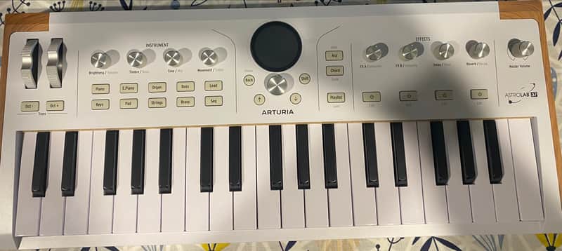 Arturia Astrolab 37 keyboard synthesizer 2026 - White image 1