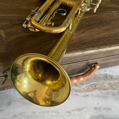 Great ‘54 Olds Ambassador (LA Factory) With Original Case & Mouthpiece! YouTube Video Review! image 3