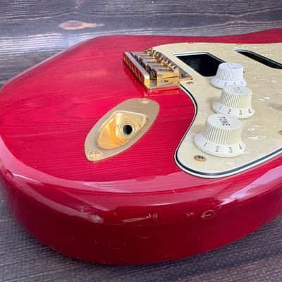 90s Charvel CST-060 Stratocaster Body Ash See-throw Red w/Plate Made in Japan image 5