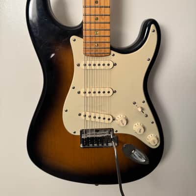 Fender Stratocaster American Deluxe 2005 - Sunburst image 1