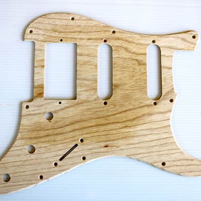 Stratocaster pickguards in combination with a body image 3