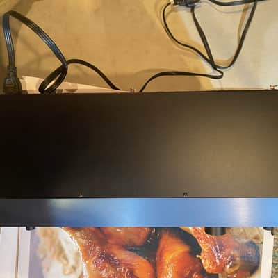 TC HELICON VOICEWORKS  HARMONY, CORRECTION AND EFFECTS RACK UNIT image 9
