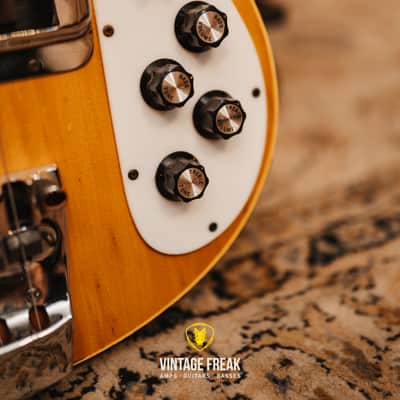 Rickenbacker 4001 from 1976 - Mapleglo image 5
