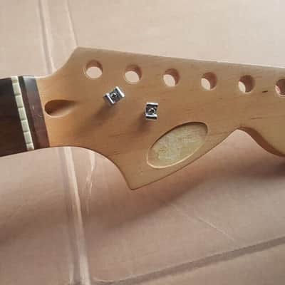 Fat Rosewood Neck Flat Fingerboard Radius Bild 3