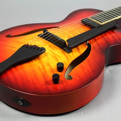 Fibonacci Californian 15" Archtop - 2017 Sienna Sunburst image 3