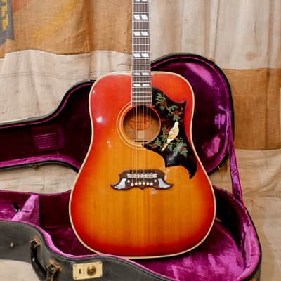 Gibson Dove 1965 - Sunburst image 1