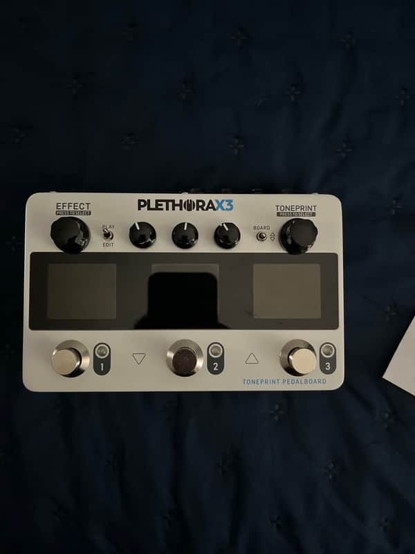 TC Electronic Plethora X3 TonePrint Multi-Effects Pedalboard