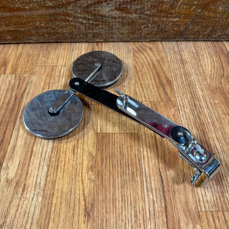 1930s Ludwig 1930s Ludwig Pressure Adjustable Bass Drum Muffle…