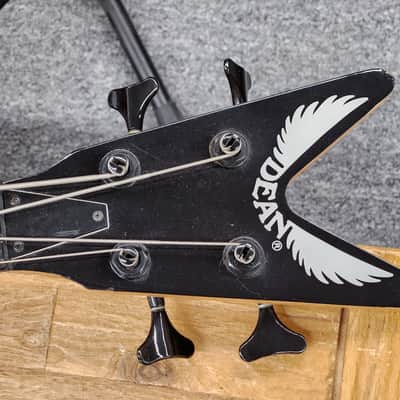 Dean V Bass Fretless Black image 3