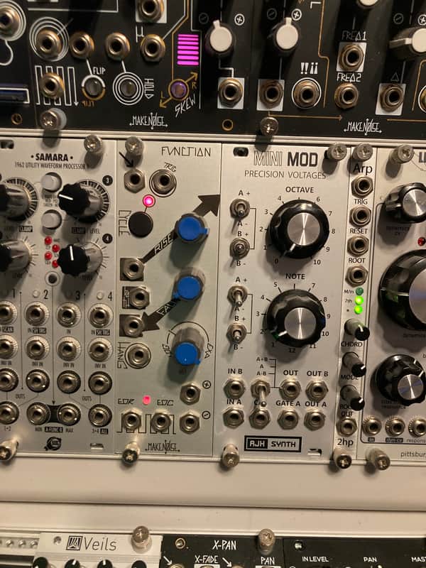 2hp Arp 2010s - Silver image 1