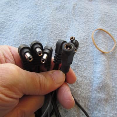 Daisy Chain Power Cable Powers 5 Effects Pedals Excellent Used Condition Daisy Chain Effects Pedal Cable image 3