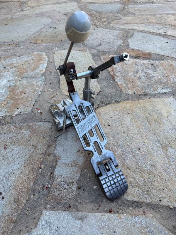 Rogers 396 Swivomatic Single Pedal with Hinged Heel Swiv-o-matic 1960s - chrome image 1