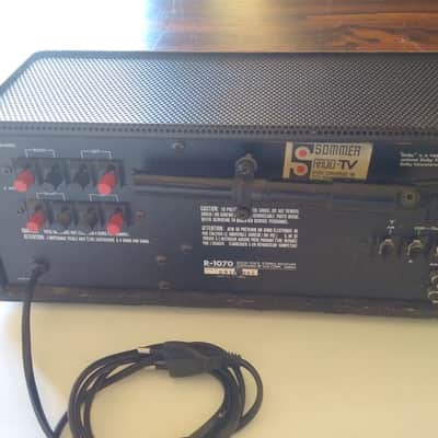 Luxman  R 1070 1979 Silver/wood imagen 4