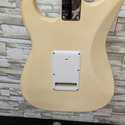 Fender Standard Stratocaster® (Upgrade) (2006-2008), Maple Fingerboard, Arctic White with Fishman Fluence Stratocaster Loaded Pickguard - White with Battery Pack and Hard Case image 12