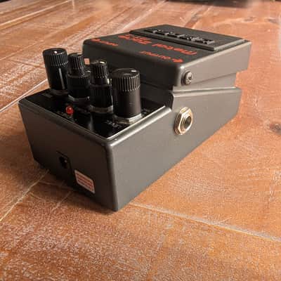 BOSS MT-2 Metal Zone Guitar Distortion Effect Pedal Used NO Issues Great Pedal! image 6
