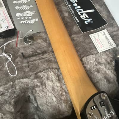 Fender American Elite HSS Stratocaster 2015 - Black image 17