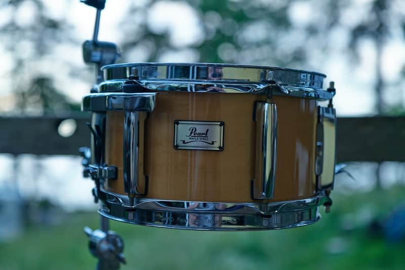 Pearl M1060 10x6" Maple Popcorn Snare Drum 2010s - Clear finish image 1