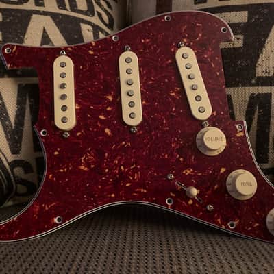 Stratocaster VINTAGE Hand wound single coil pickups in loaded 5-way pickguard image 7