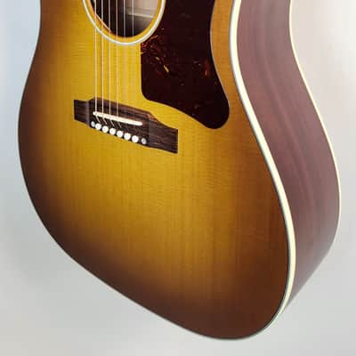 Gibson J-45 50s Faded Acoustic Electric Guitar, Round Shoulder, Faded Sunburst, W/HSC 2026 image 7