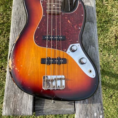 2012 Fender American Vintage ReIssue - '62 Jazz Bass - 3-Color Sunburst image 2