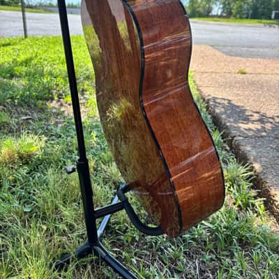 Martin 00-18 Acoustic Guitar (Natural) image 4
