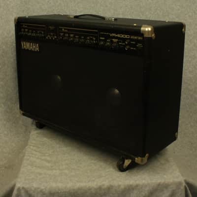 Yamaha VR4000 50-Watt 2x10 Guitar Amplifier with Footswitches and Paperwork image 2