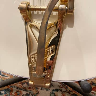 Gretsch G6136T-59 Vintage Select '59 Falcon with Bigsby 2016 - Present - Vintage White image 11