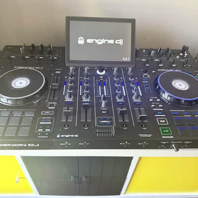 Denon Prime 4+ 4-Deck DJ System 2023 - Present - Black image 2