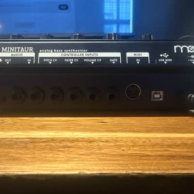 Moog Minitaur Rev2 TBP002 2012 - Present - Black image 8