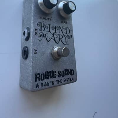 D*A*M Rogue Sound 2010 “Blind Mary” #11  – Linzi Build – Ultra Rare DAM Affiliated Booster image 3