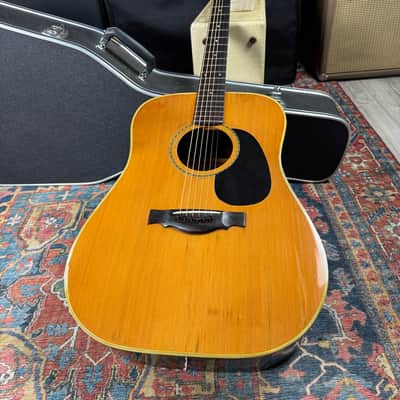 *Video* Yamaki Custom Folk No 125 Dreadnought w/Vintage Hard Shell Case. - 1970's image 5