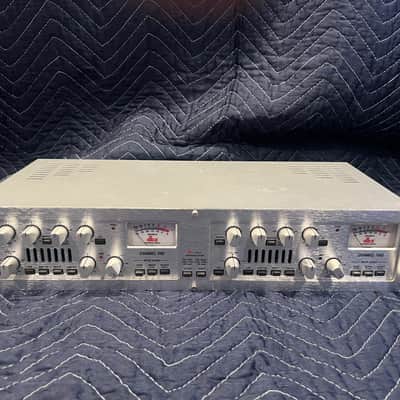 dbx 586 2-Channel Vaccuum Tube Preamplifier - Silver image 1