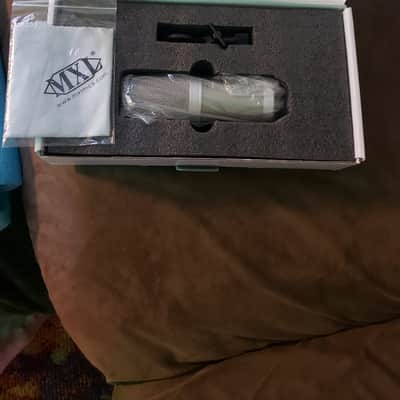 MXL V250 Condenser Microphone image 2