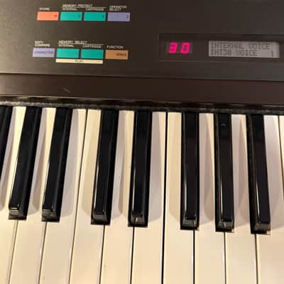Yamaha DX7 Programmable Algorithm Synthesizer 1983 - 1987 - Black image 5