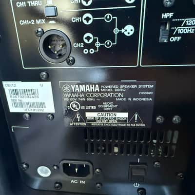Yamaha DBR12 12" Active Speaker 2014 - Present - Black image 5