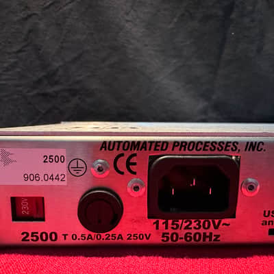 API 2500 Stereo Bus Compressor 2000 - 2019 - Black image 6