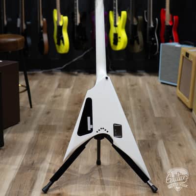 ESP E-II Arrow NT EMG Electric Guitar w/ Case – Snow White (B-stock) image 4