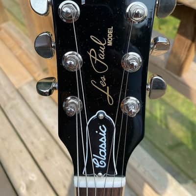 Gibson Les Paul Classic 2019 - Present - Ebony image 2